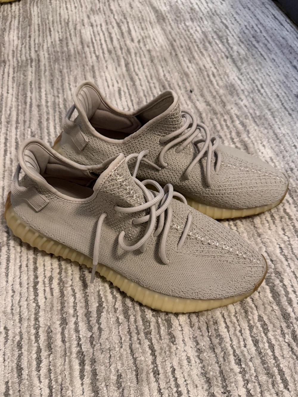 adidas Yeezy
Boost 350 V2 knit sneakers size 11.5